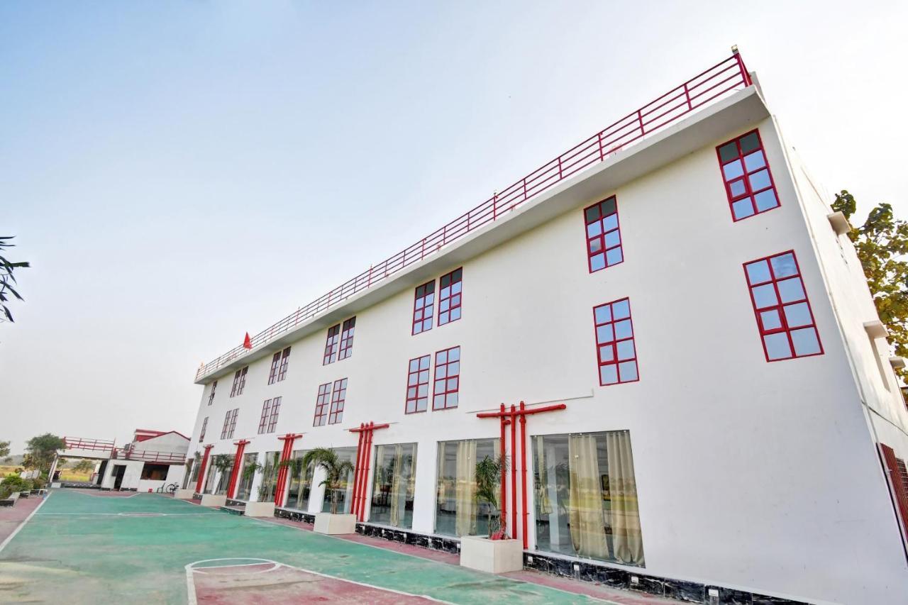 Oyo Townhouse 779 Gods County Hotel Tarapith Bagian luar foto