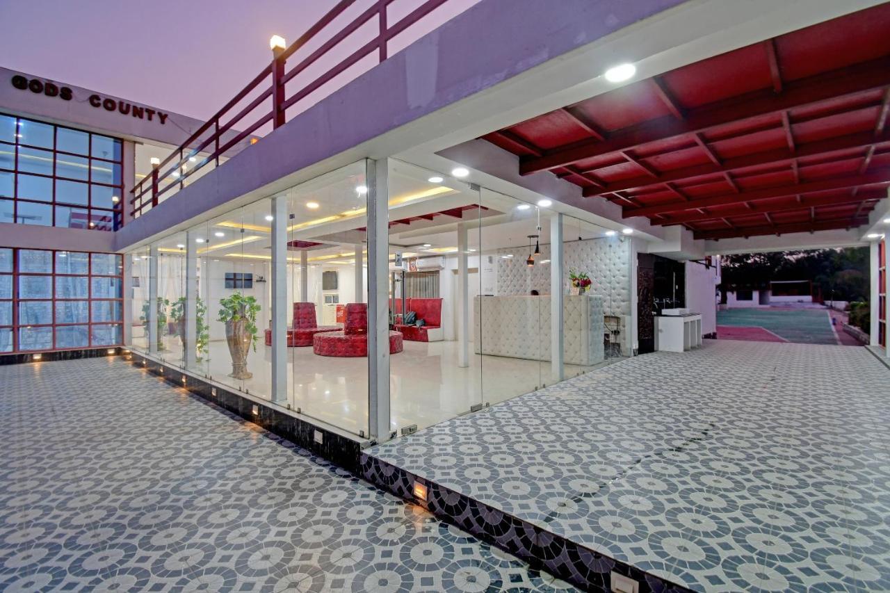 Oyo Townhouse 779 Gods County Hotel Tarapith Bagian luar foto